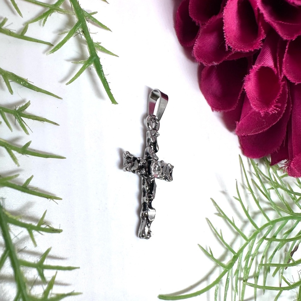 NEW⚜️Cross Silver Pendant Charm - Picture 2 of 5